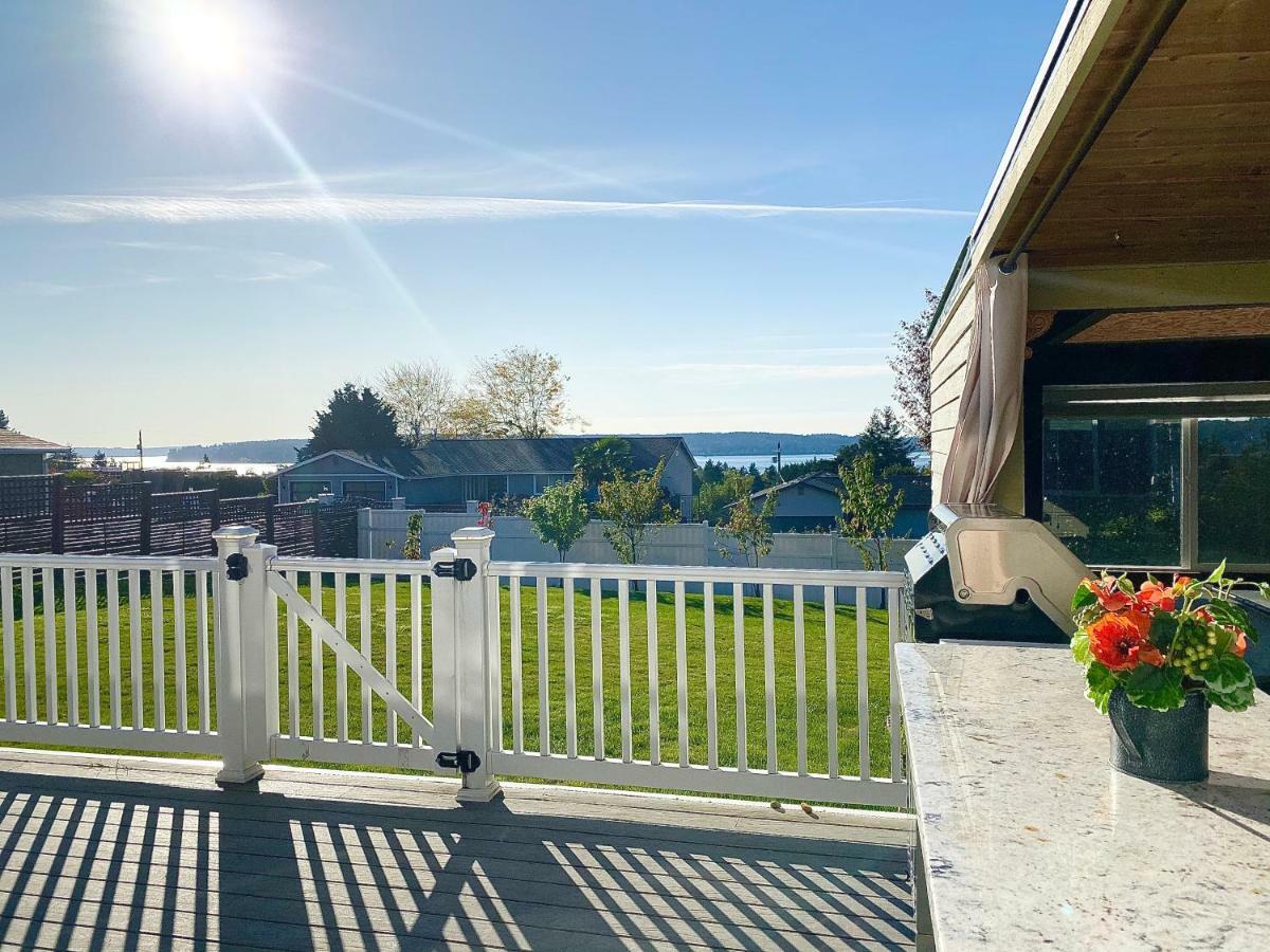 Scenic Lake View Home 터코마 외부 사진